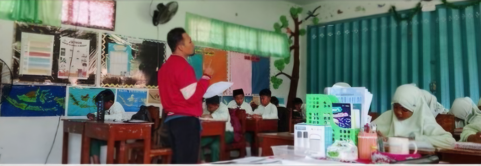 Mahasiswa KKN STIT Muhammadiyah Lumajang Dampingi SDIT Arrahmah Perkuat Visi dan Misi Pendidikan